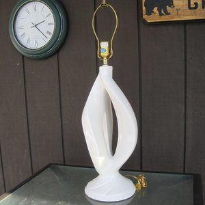 Rare Vintage 1960's White Ceramic Helix Table Lamp